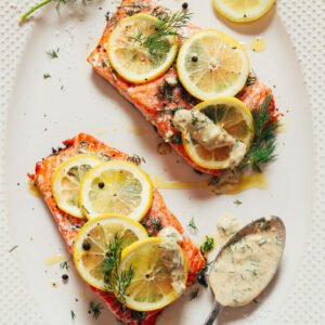 Baked Wild Salmon with lemon garlic sauce